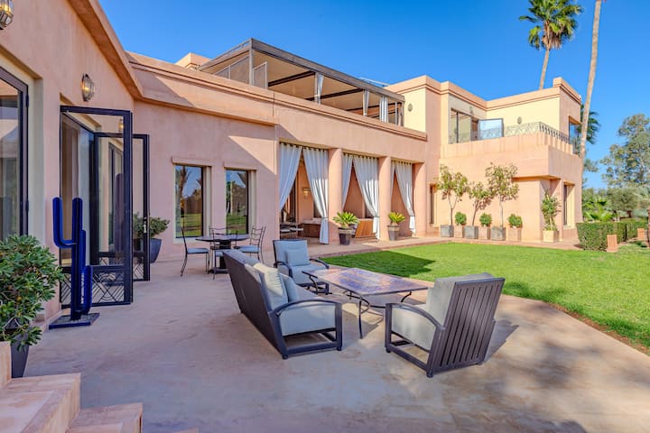 Belle villa Art Deco, proximité Al Maaden Golf